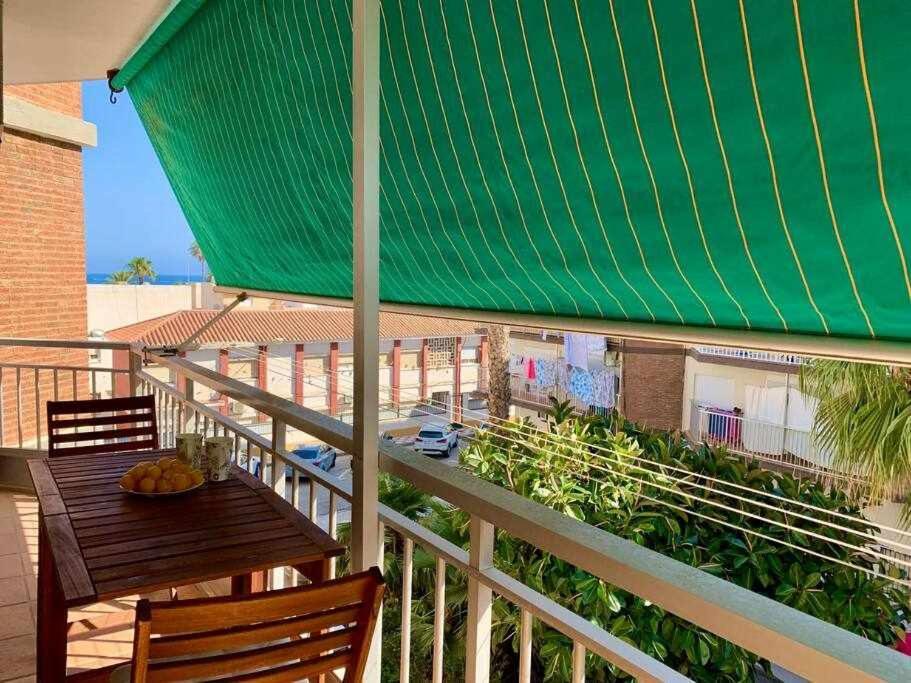 Apartamento En la 2a línea en Torre del Mar Exterior foto